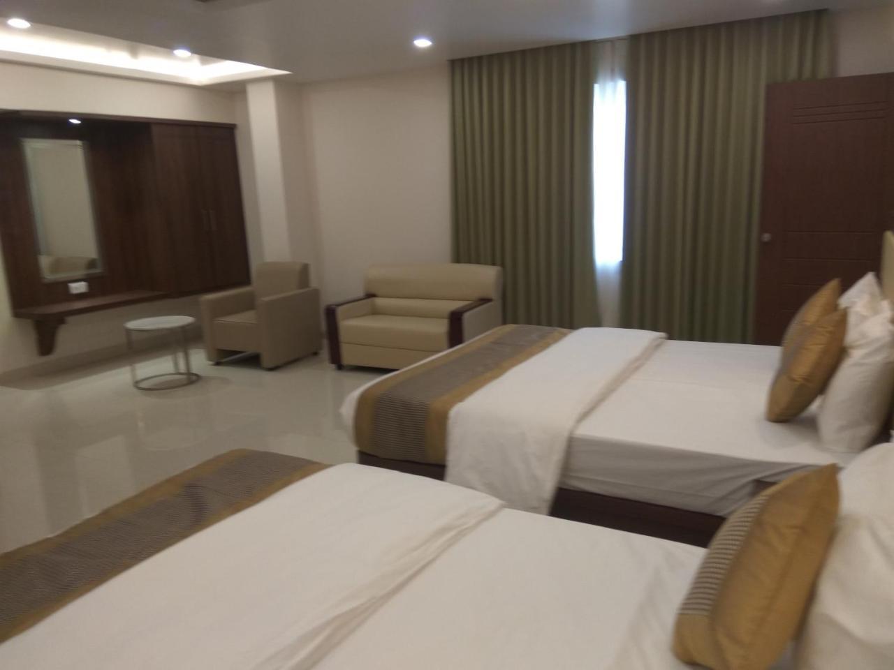 Hotel Ambika International Byndoor Bainduru Dış mekan fotoğraf