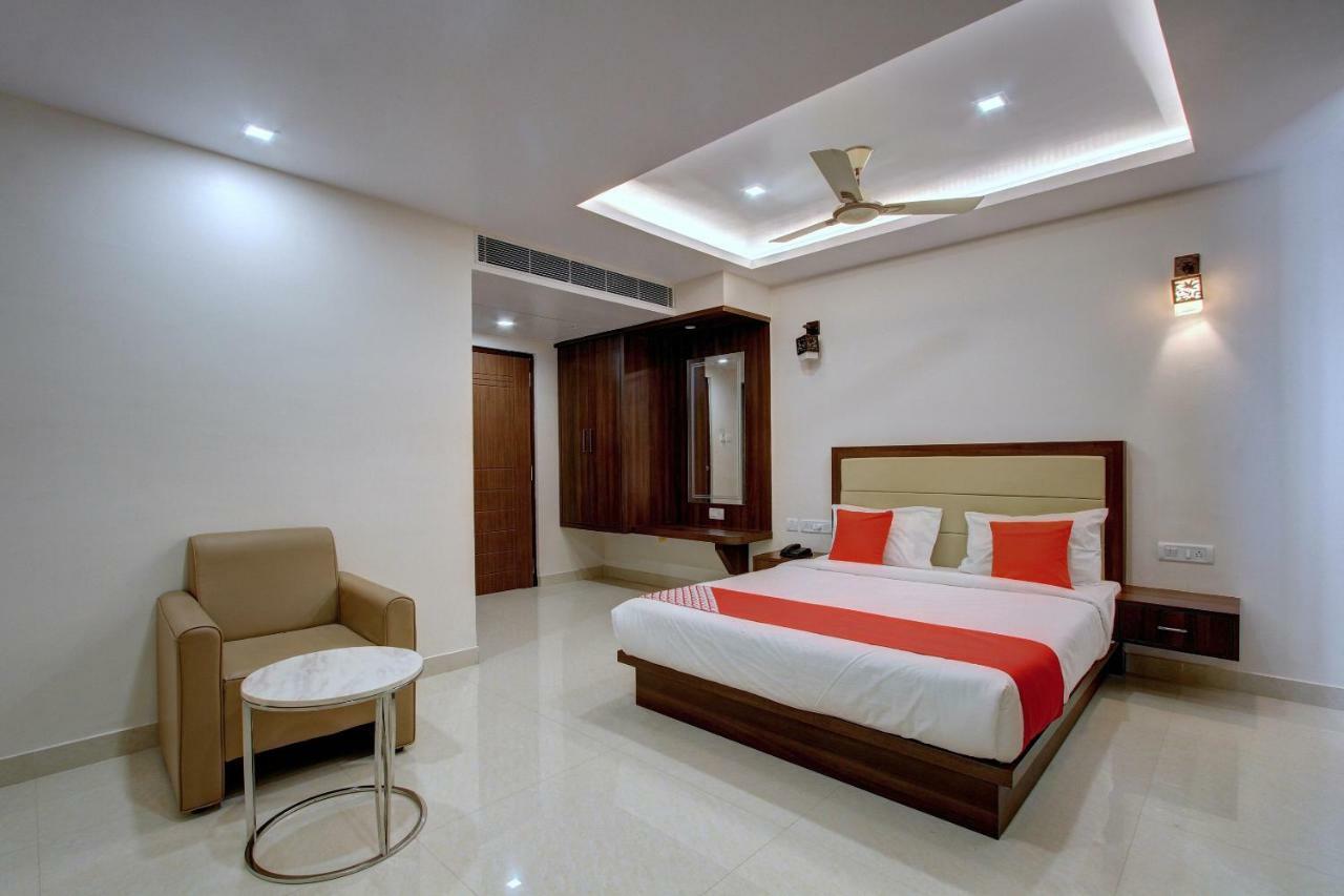 Hotel Ambika International Byndoor Bainduru Dış mekan fotoğraf