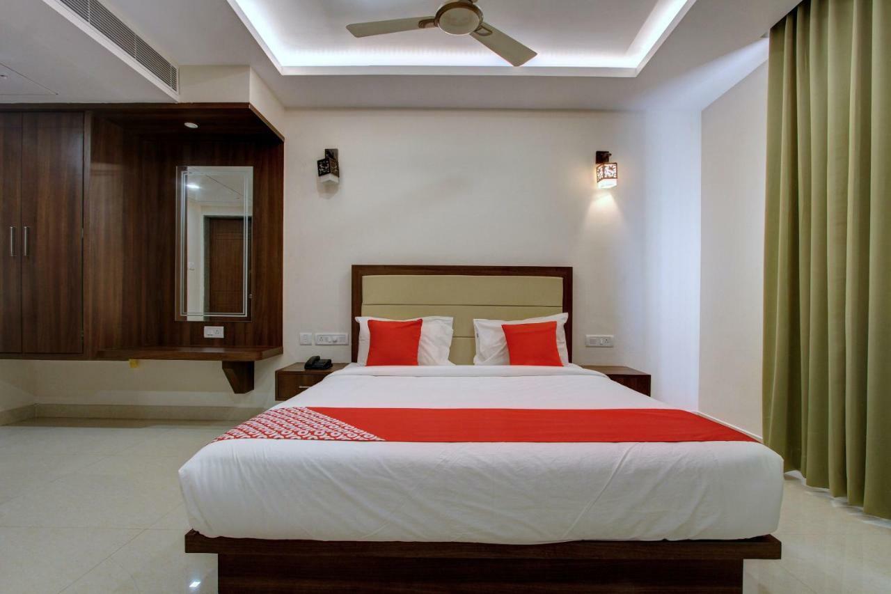 Hotel Ambika International Byndoor Bainduru Dış mekan fotoğraf