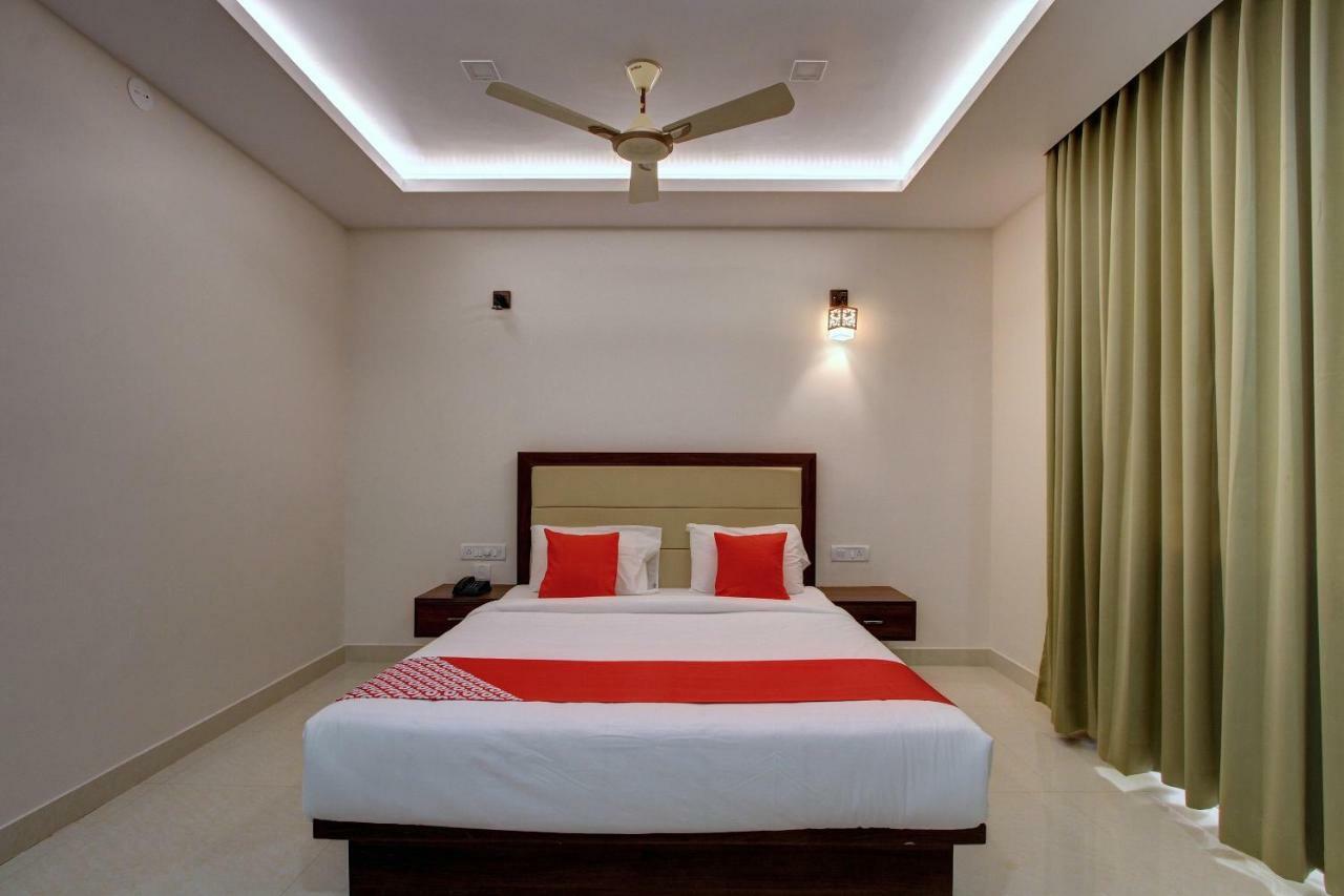 Hotel Ambika International Byndoor Bainduru Dış mekan fotoğraf