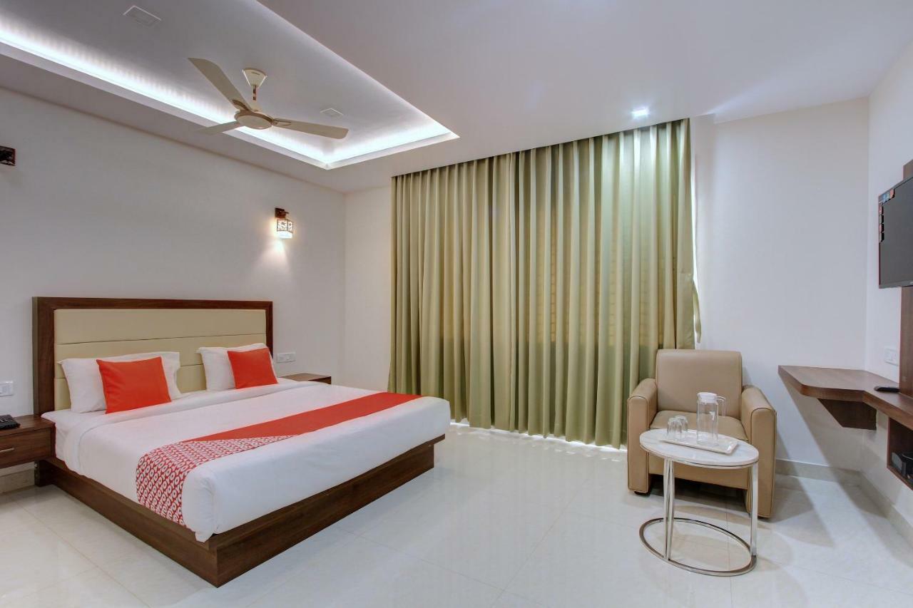 Hotel Ambika International Byndoor Bainduru Dış mekan fotoğraf