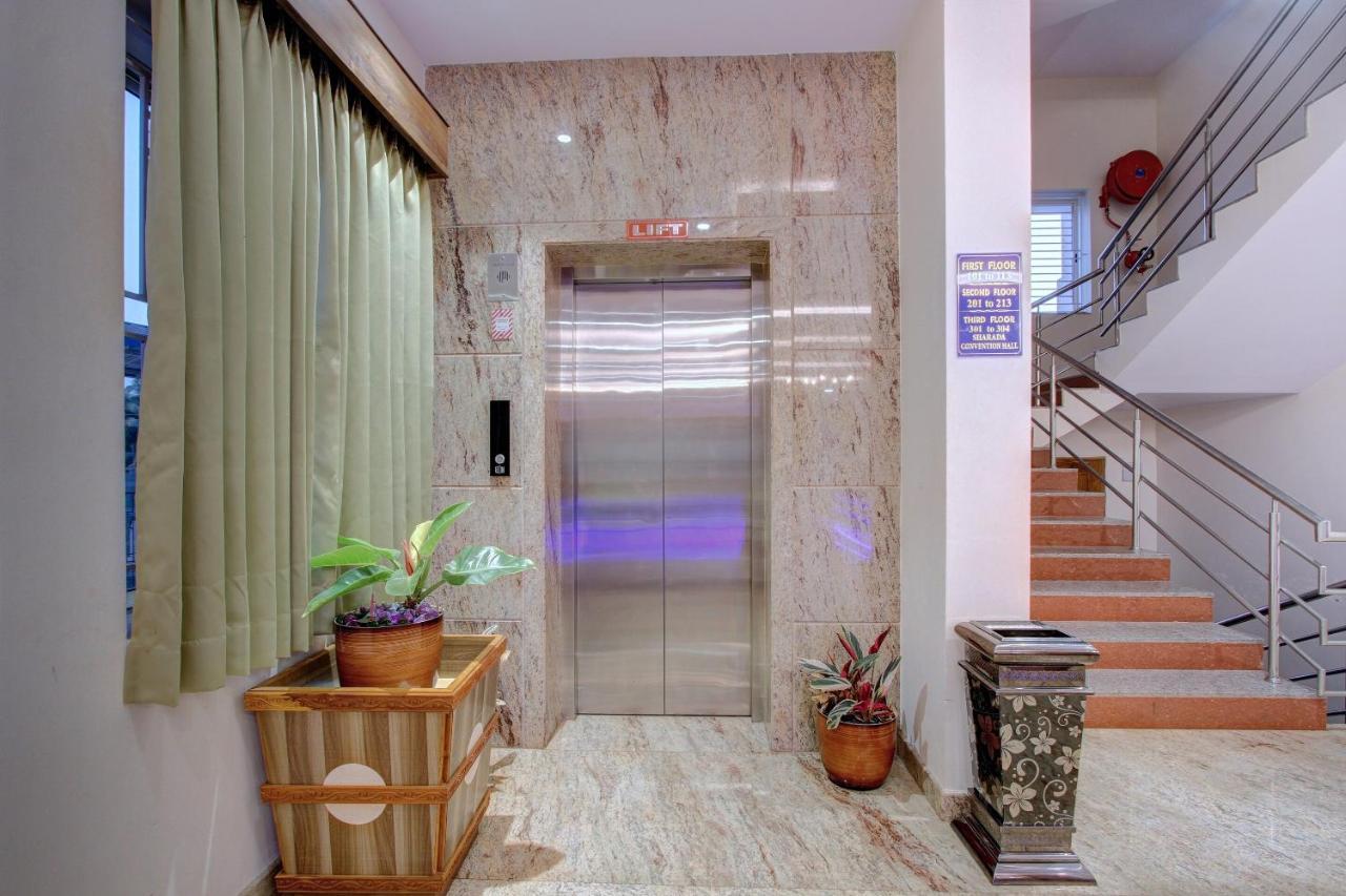 Hotel Ambika International Byndoor Bainduru Dış mekan fotoğraf
